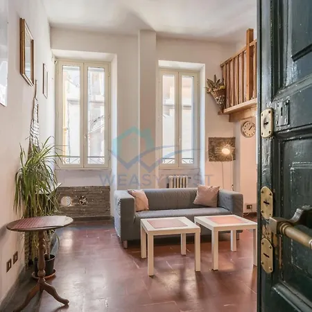 Warm Nest In The Old Building Of Piazza Navona * Rome